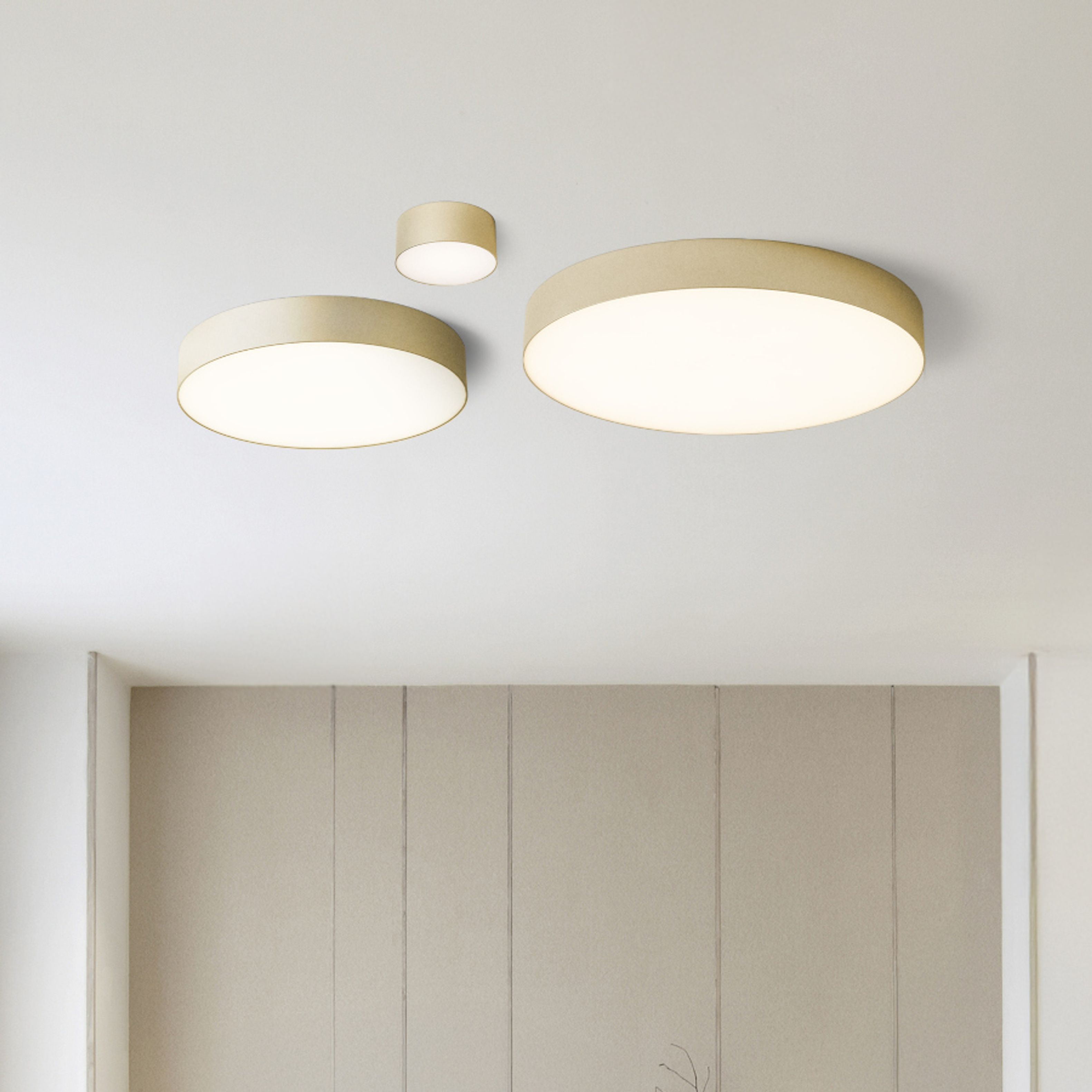 LARISA R 40 3CCT – Rendl Light Studio